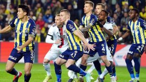 Beşiktaş'ın derbi kadrosu belli oldu! Yıldız futbolcuların yokluğu dikkat çekti