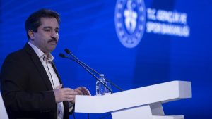 Cumhurbaşkanı Başdanışmanı Küçükyılmaz: Sosyal medyada vadeliden süreç kaosa yol açabiliyor