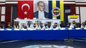 Fenerbahçe’nin 28 şampiyonluk kupası divan toplantısında