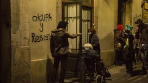 İspanya'da Boş Evlerin 'İşgalciler' Tarafından 'Yasal Yollarla' Ele Geçirildiği ve Ev Sahiplerini Çaresiz Bırakan Hareket: Okupa