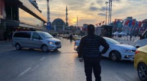 İstanbul'da polis teyakkuza geçti