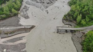 Kastamonu’da üçüncü kez sel afeti yaşandı: Çatalzeytin'de köprüler yıkıldı, yollar çöktü! Vatandaşlar korkudan evlerine giremiyor