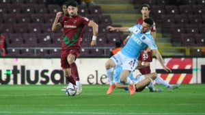 Şampiyon son dakikada galibiyeti kaçırdı! Hatayspor ile Trabzonspor puanları paylaştı