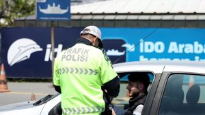 Sirkeci'de drone destekli trafik denetimi